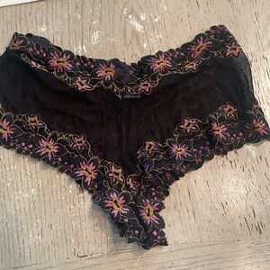 Popsi Lingerie fishnet panties NWOT Medium